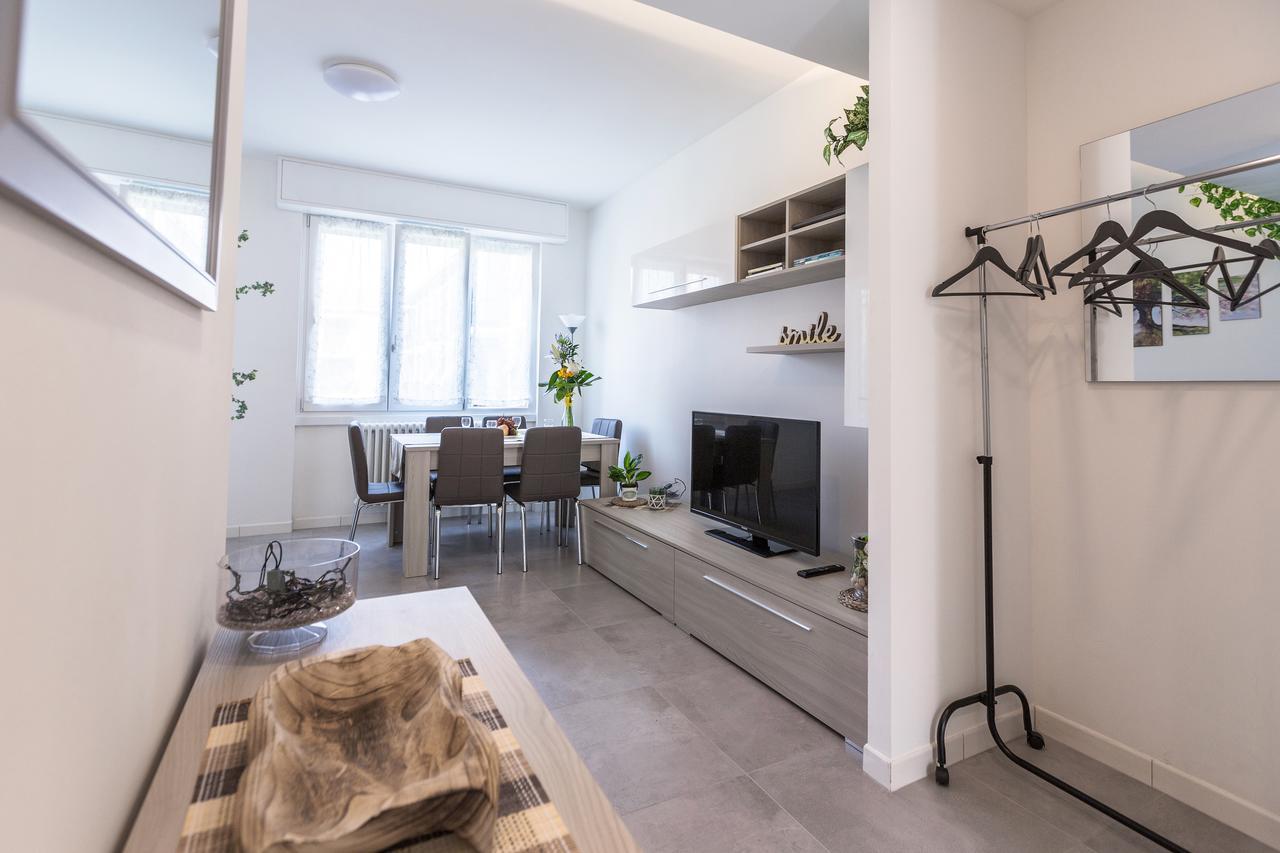 Business Balcony Flat Appartamento *