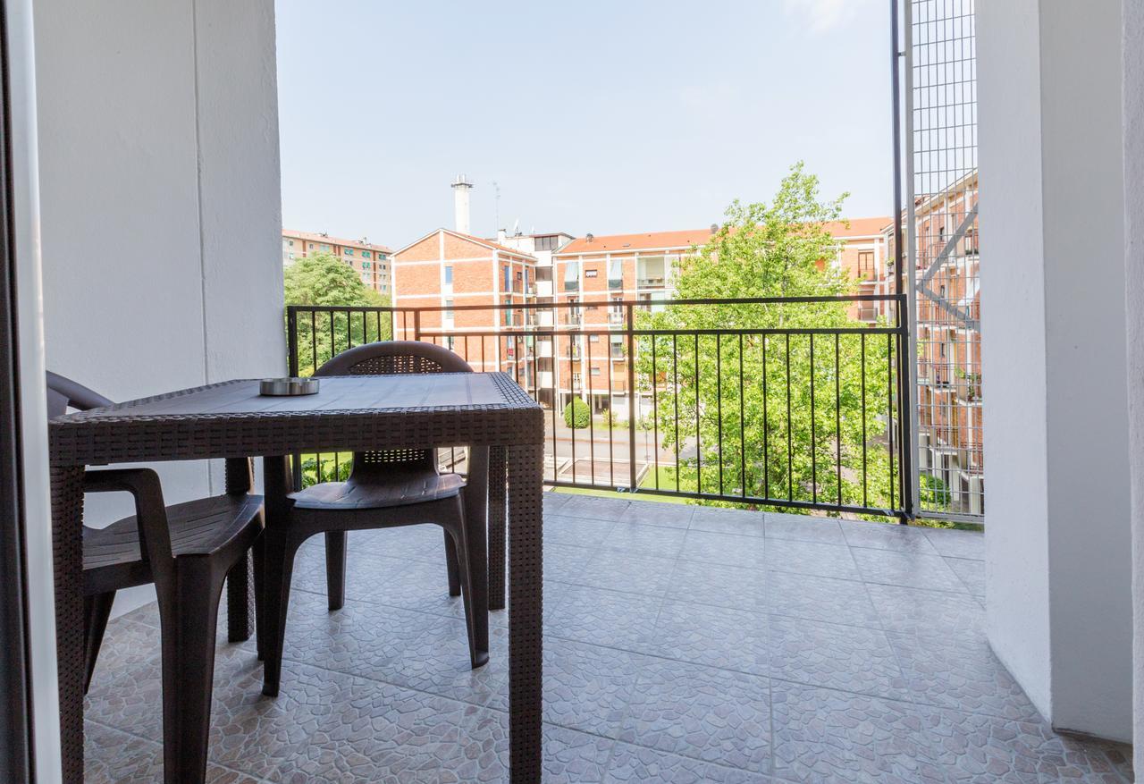 Business Balcony Flat Milano