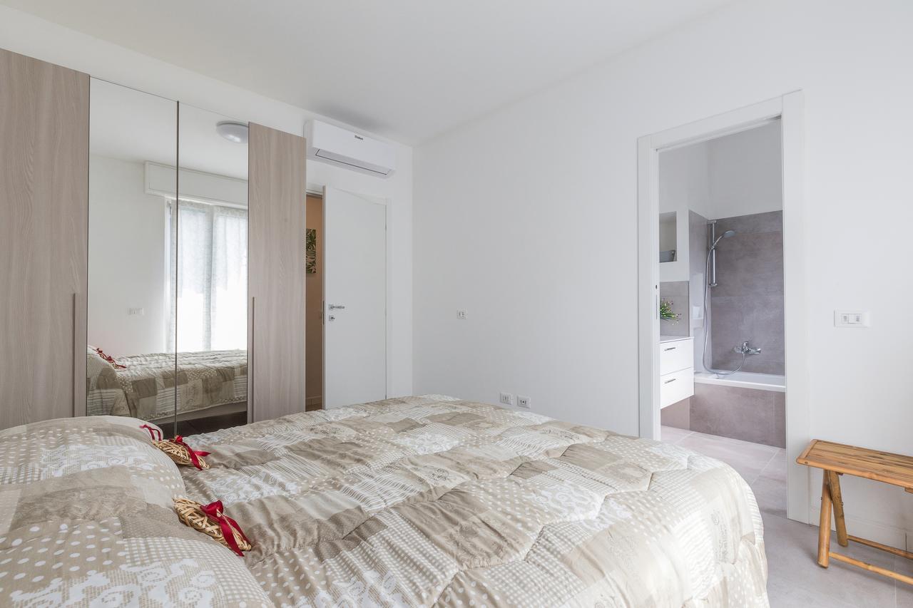 Business Balcony Flat Appartamento Milano